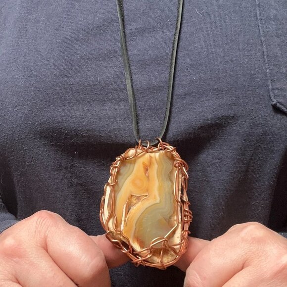 Large Pendant Agate Slice Druzy Copper Genuine Leather Carnelian Unisex Boho - Picture 1 of 9